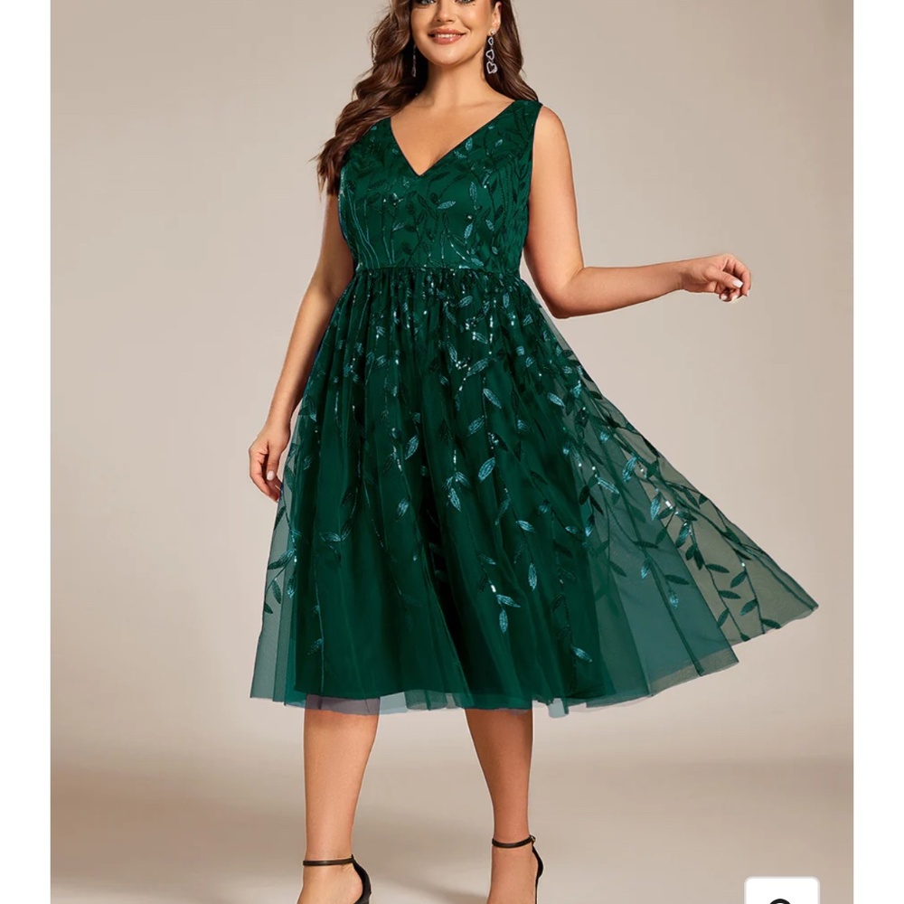 Ever Pretty Green Sequin V Neck Leaf Dress STUNNING BNWT - Picture 5 of 5